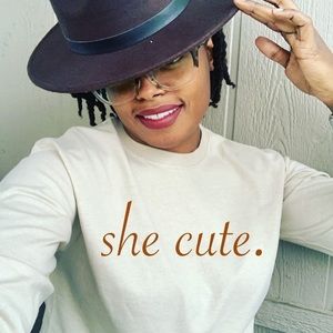 She Cute - Long sleeved t-shirt
